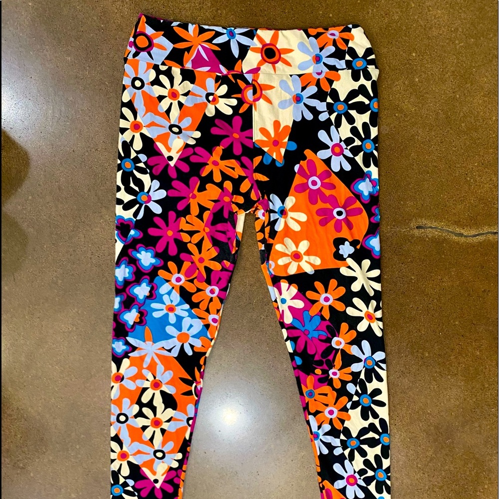Cute Floral LuLaRoe Leggings (TC)